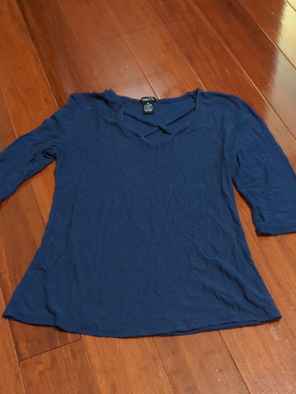 Rue21 Navy V-Neck 3/4 Sleeve Knit Top